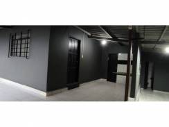 CASA 250M2 AREA/SETOR CENTRAL/EXCELENTE LOCALIZAÇÃO/PARANATINGA MT
